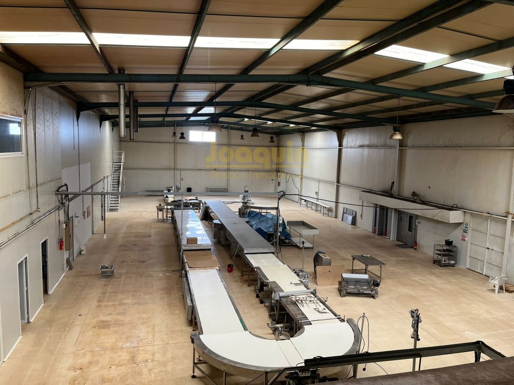 Nave Industrial  P.I. LLanos de Jarata Córdoba | Inmobiliaria Joaquín