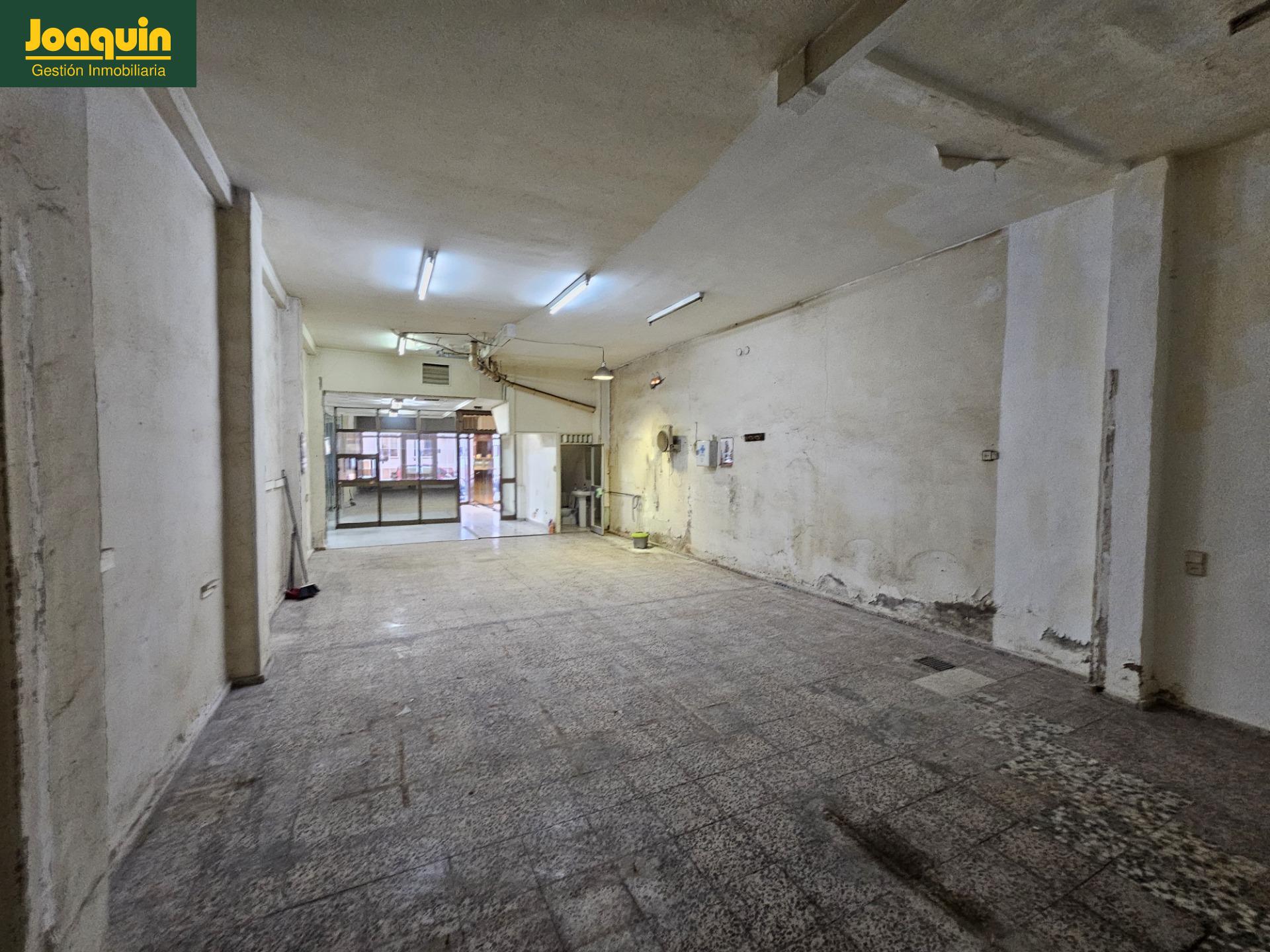 Vender o Alquilar Local comercial Av. barcelona - viñuela - rescatado Córdoba - Inmobiliaria Joaquín Vender o Alquilar Local comercial Av. barcelona - viñuela - rescatado Córdoba - Inmobiliaria Joaquín