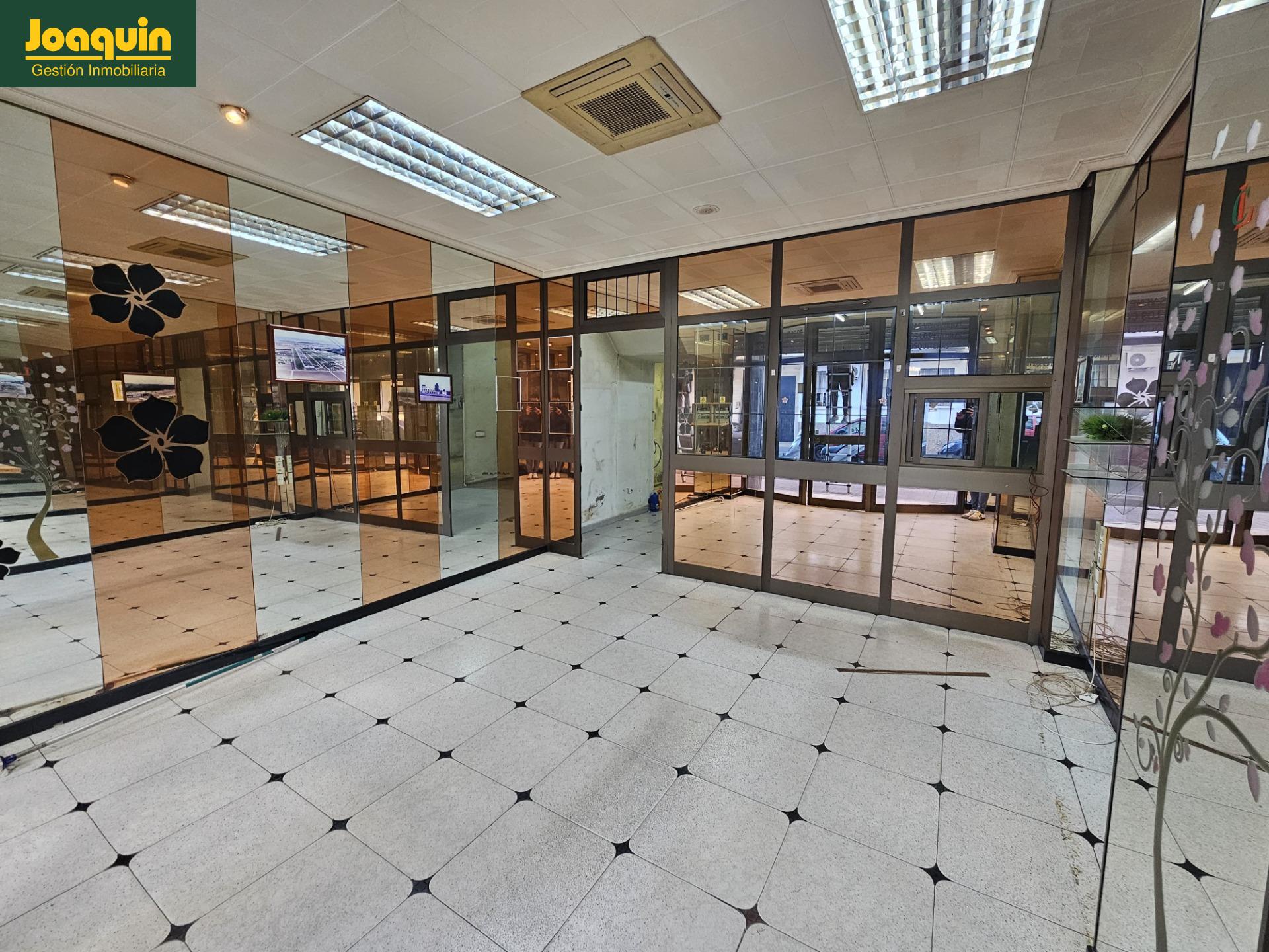 Vender o Alquilar Local comercial Av. barcelona - viñuela - rescatado Córdoba - Inmobiliaria Joaquín Vender o Alquilar Local comercial Av. barcelona - viñuela - rescatado Córdoba - Inmobiliaria Joaquín