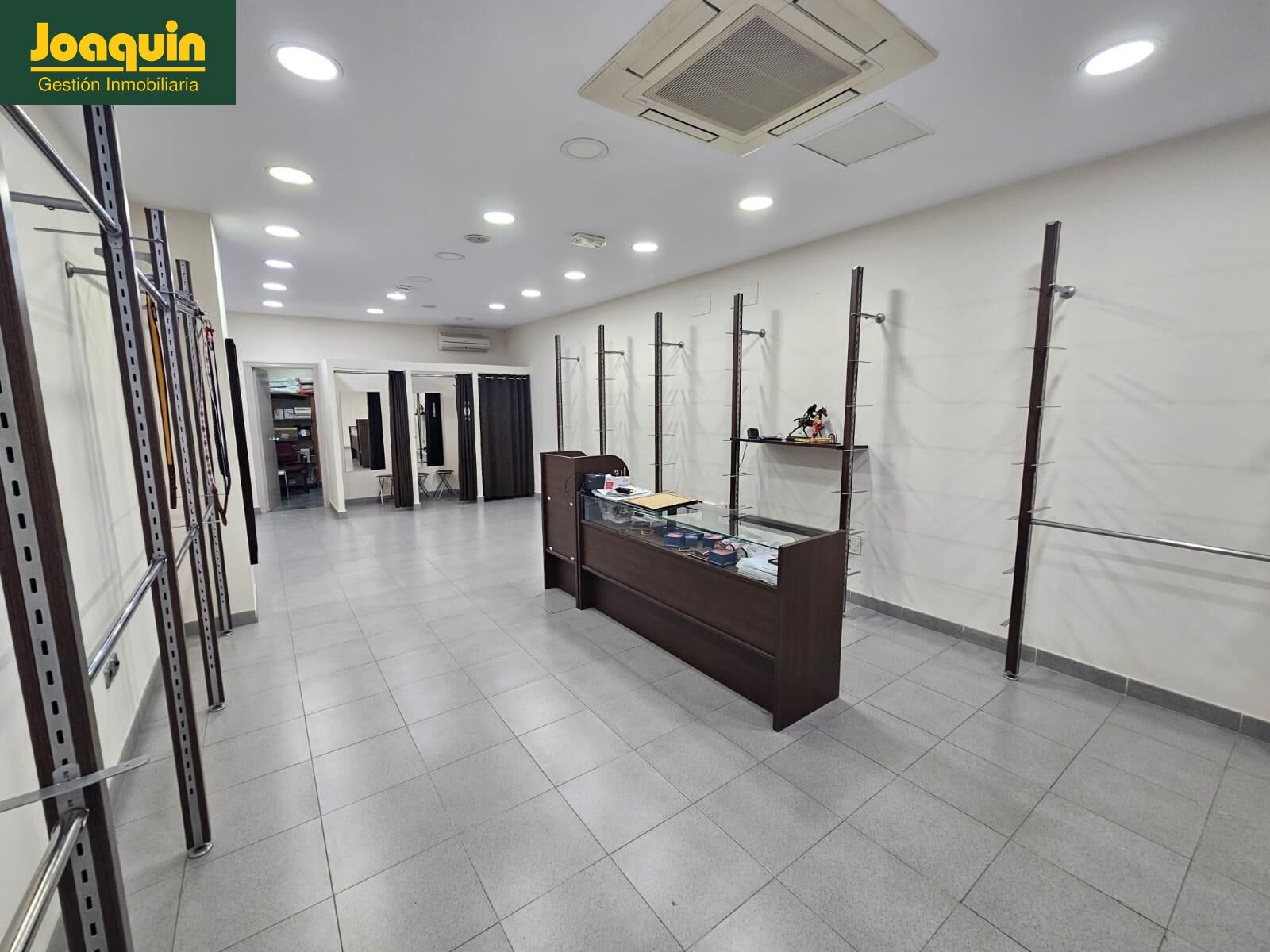 Local  Av. barcelona - viñuela - rescatado Córdoba | Inmobiliaria Joaquín